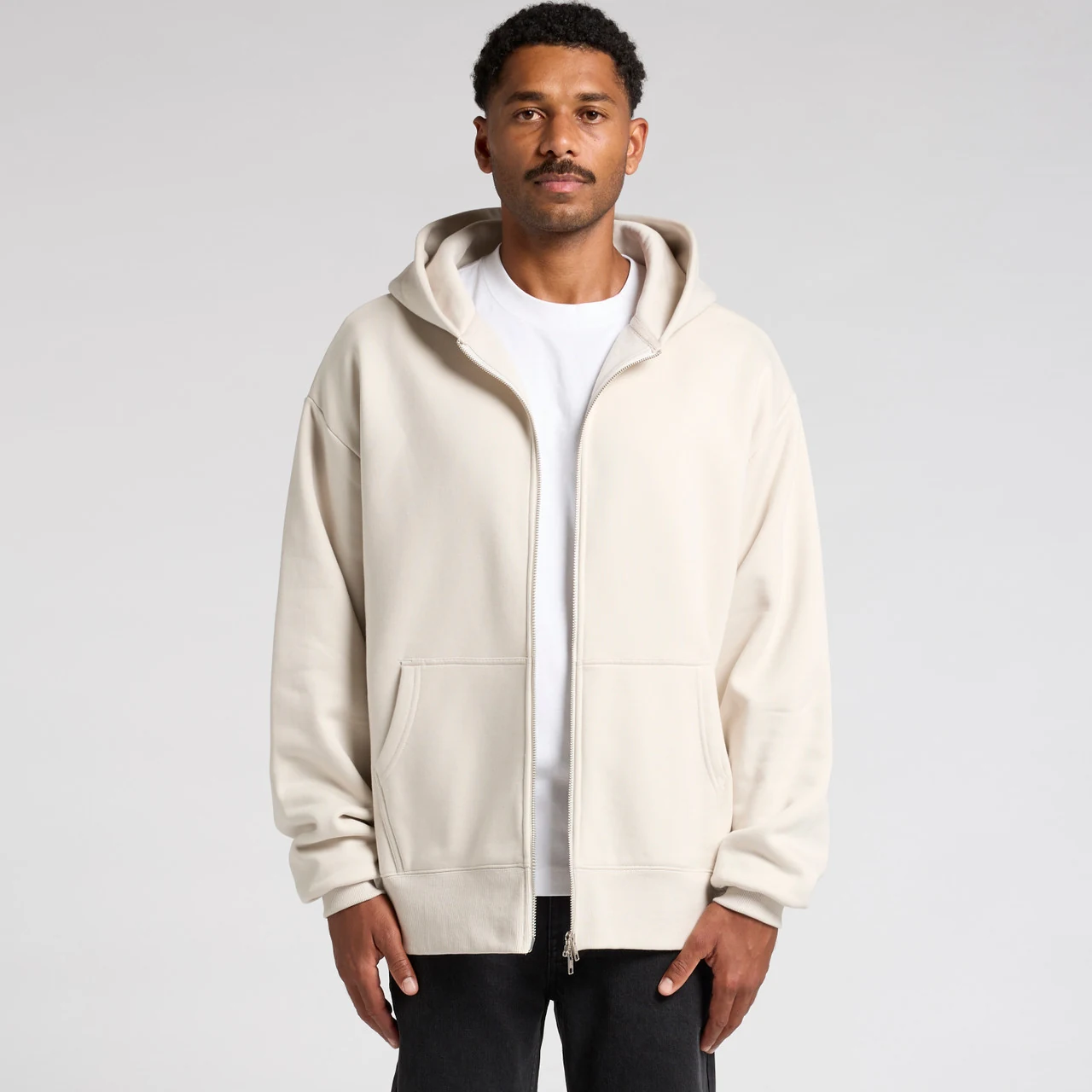 Heavy Zip Hood - Detail View