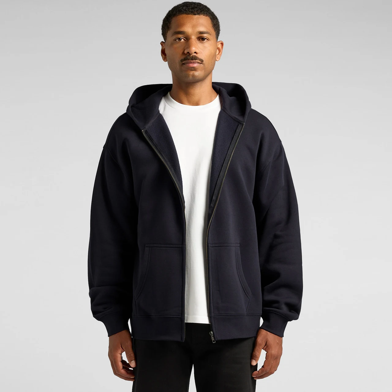 Relax Zip Hood - Detail View