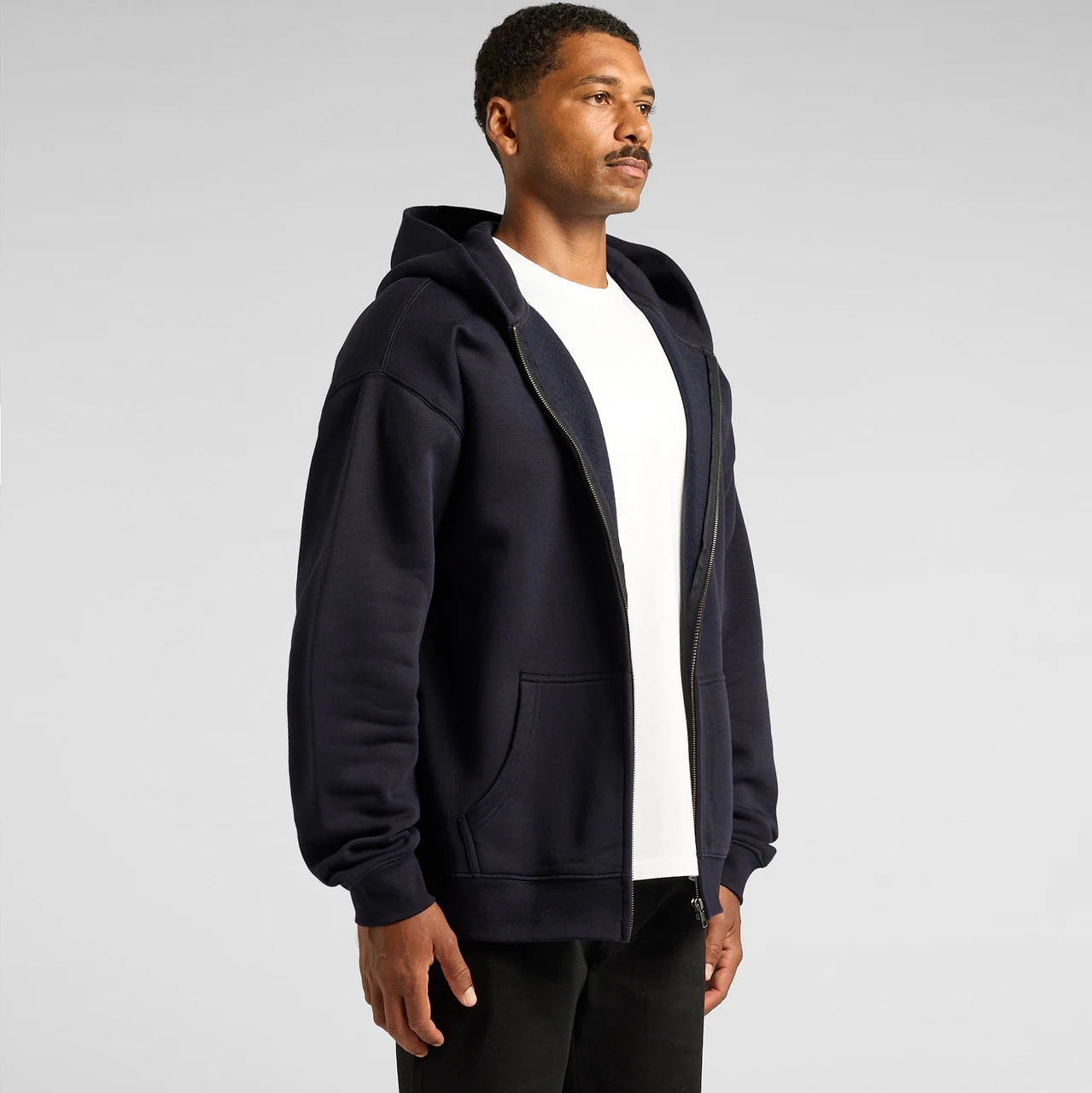 Relax Zip Hood - Detail View
