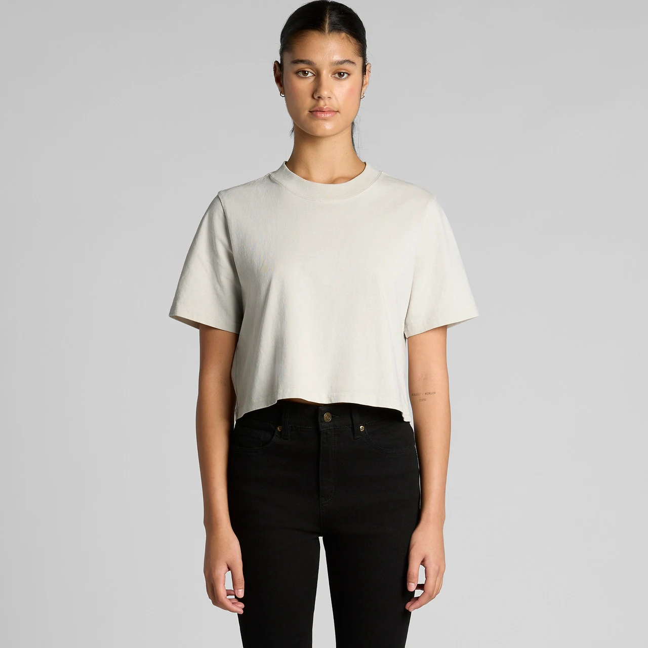 Wo's Heavy Faded Crop Tee - Detail View