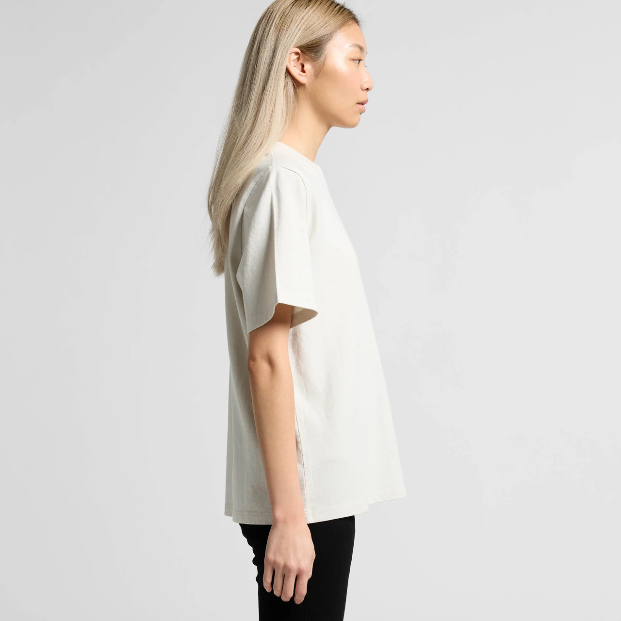 Wo's Heavy Faded Tee - Detail View