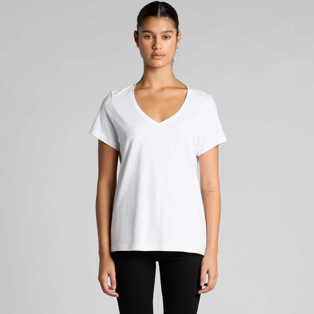 Wo's Maple V Neck Tee - Detail View