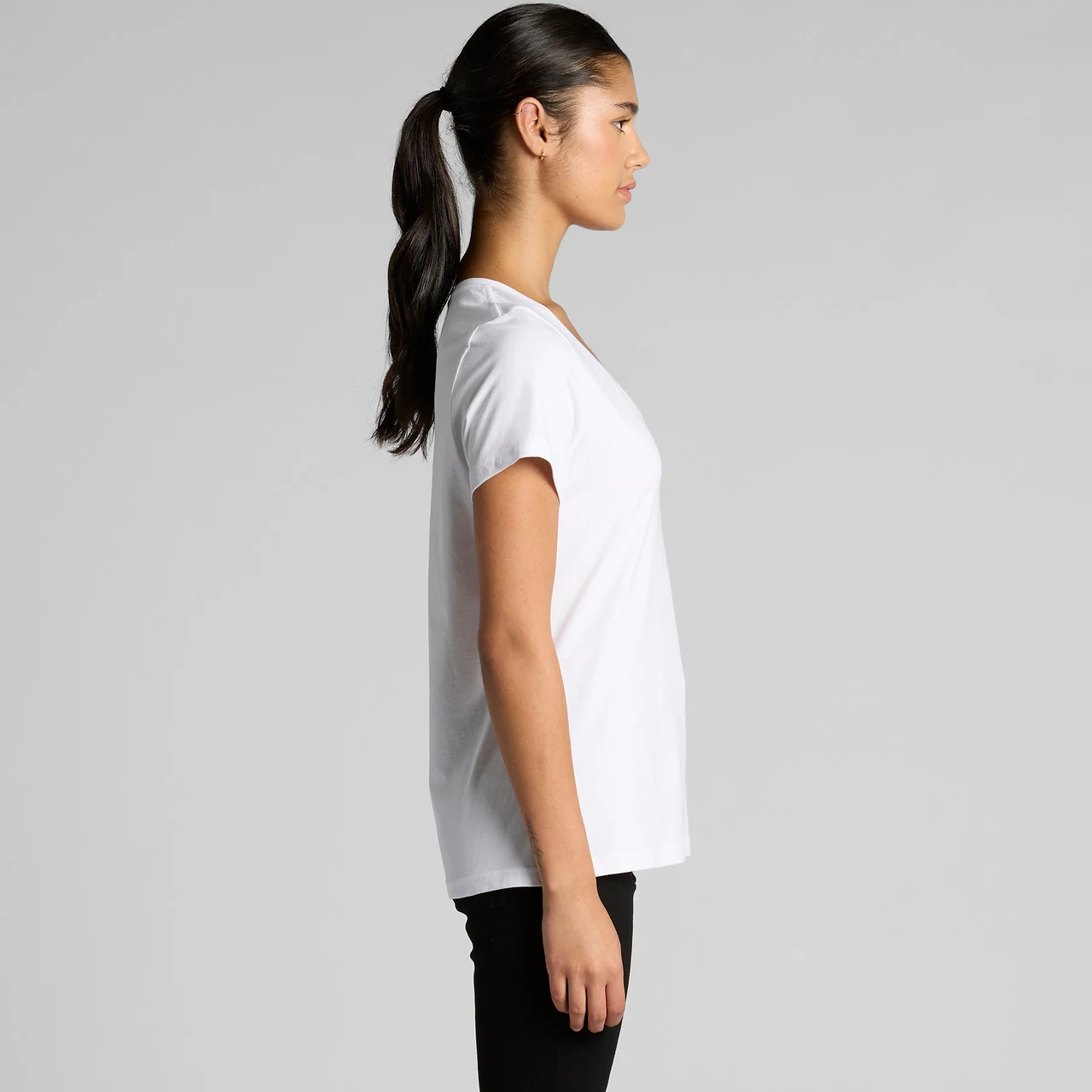 Wo's Maple V Neck Tee - Detail View