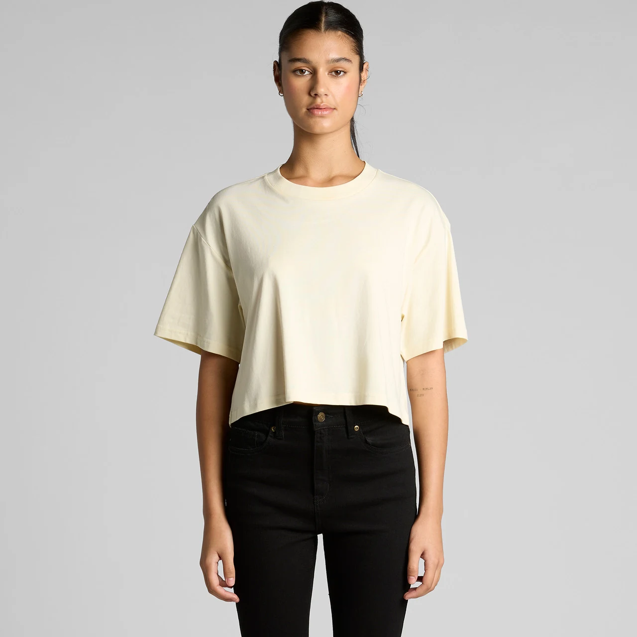 Wo's Martina Crop Tee - Detail View